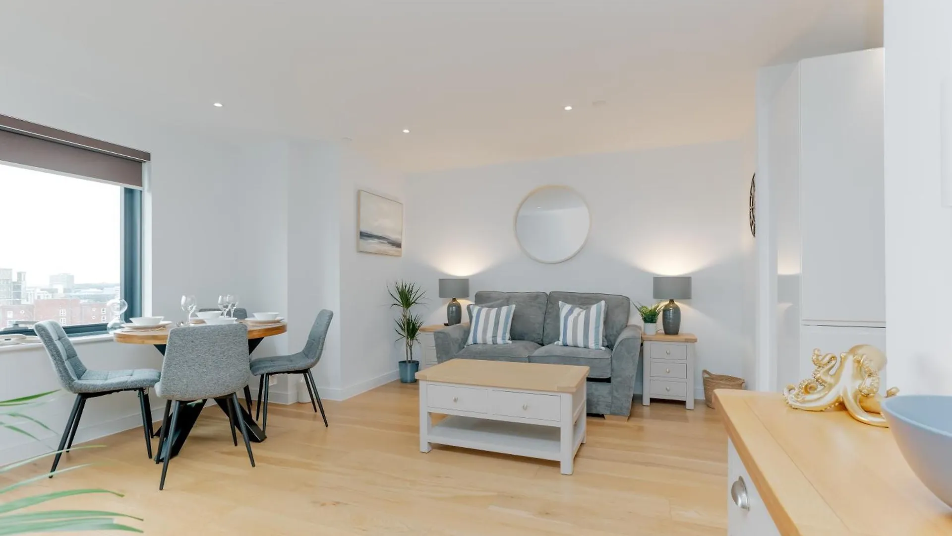 Starhost Residences - Spacious 1-Bed In Ocean Village Southampton 0*,  United Kingdom